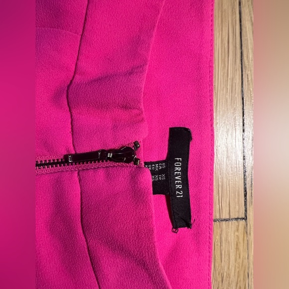 Pink shorts NWOT - Picture 2 of 3